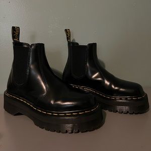 Dr. Martens 2976 Quad Platform Chelsea Boot